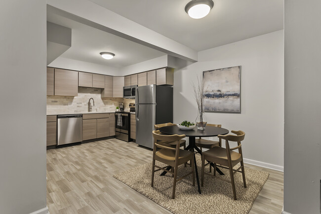 College Hill Apartments