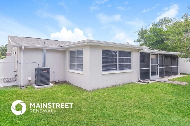 7224 Parrot Dr in Port Richey, FL - Building Photo - Building Photo