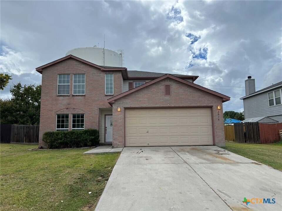 2038 Castleberry Ridge in New Braunfels, TX - Building Photo