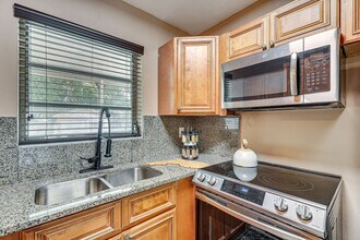 2934 NW 66th St, Unit ID1307107P in Miami, FL - Foto de edificio - Building Photo