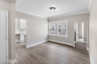 Archwood Manor in Cleveland, OH - Building Photo - Interior Photo