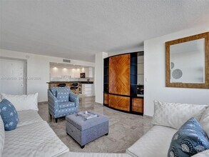 1400 S Ocean Dr in Hollywood, FL - Building Photo - Building Photo
