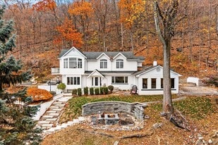 772 US-9W in Nyack, NY - Building Photo