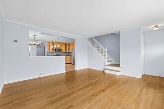 665 9th St in Secaucus, NJ - Building Photo - Building Photo