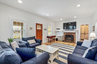 60 Lilac Rd in Westhampton Beach, NY - Building Photo - Building Photo