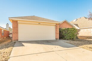 11216 Boulder Ridge Dr in Fort Worth, TX - Building Photo