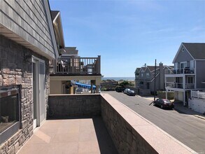 22 Maryland Ave in Long Beach, NY - Building Photo - Building Photo