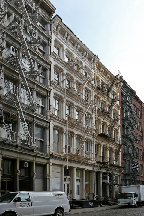 12 Greene St in New York, NY - Building Photo