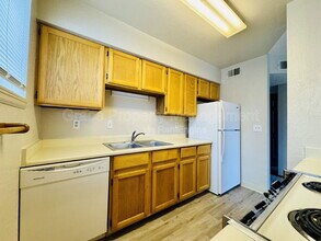 12366 W Nevada Pl in Lakewood, CO - Building Photo - Building Photo