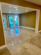 1083 SW 25th Pl in Boynton Beach, FL - Building Photo - Building Photo
