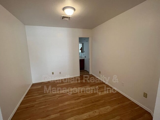 15020 N 40th St in Phoenix, AZ - Building Photo - Building Photo