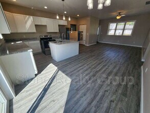 1108 W Ewing St in Clinton, IN - Building Photo - Building Photo