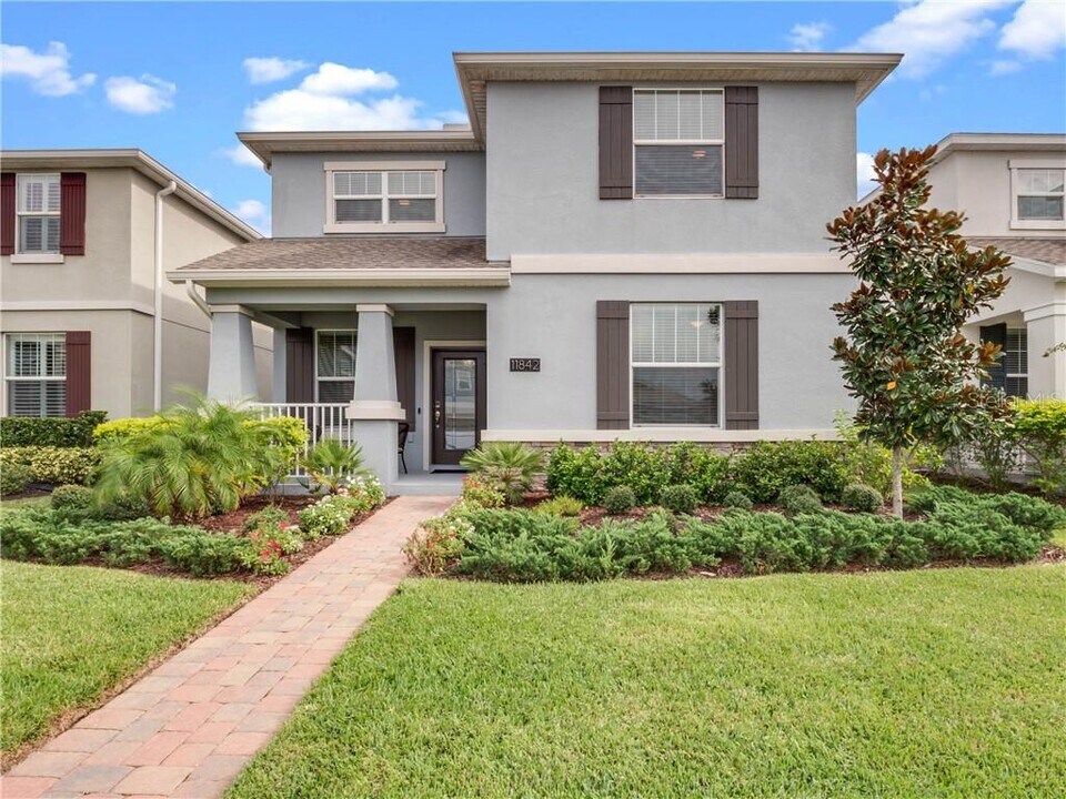11842 Epic Ave in Orlando, FL - Foto de edificio