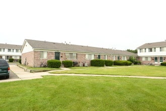 Westminster Park Apartments in Taylor, MI - Building Photo - Building Photo