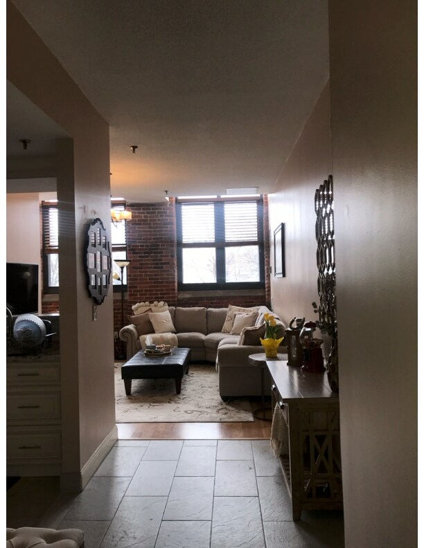 150 Orleans St in Boston, MA - Building Photo - Building Photo