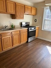 8595 Pioneer Dr in Severn, MD - Building Photo - Building Photo