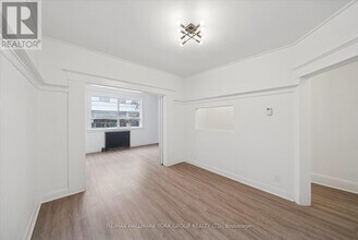 1578 A Queen St E in Toronto, ON - Building Photo - Building Photo