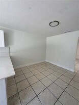 1107 NW 30th Ave in Miami, FL - Building Photo