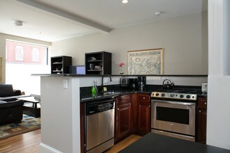 179 Endicott St, Unit 1 in Boston, MA - Building Photo - Building Photo