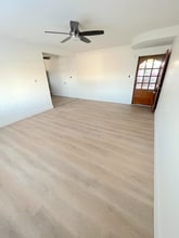 2115 Placentia Ave, Unit 18 in Costa Mesa, CA - Building Photo - Building Photo