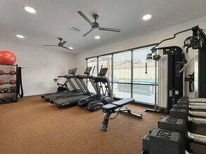 Residences at Lexington in De Soto, KS - Foto de edificio - Building Photo