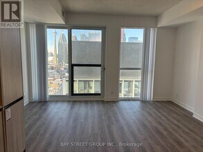 180 Front St E in Toronto, ON - Building Photo - Building Photo