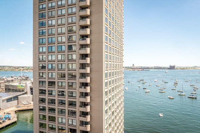 85 E India Row in Boston, MA - Building Photo - Building Photo