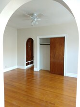 1141 W Morse Ave, Unit 306 in Chicago, IL - Building Photo - Building Photo