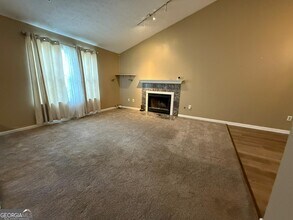 1358 Stoneleigh Way in Stone Mountain, GA - Building Photo - Building Photo