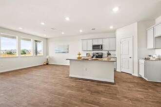 121 Brody Ln in Georgetown, TX - Building Photo - Building Photo