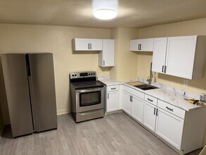 903 Cliff St in Braddock, PA - Building Photo - Building Photo