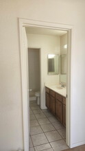3557 Skyway Ct in Palmdale, CA - Foto de edificio - Building Photo