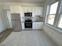 412-416 Bloomfield Ave, Unit 24 in Caldwell, NJ - Building Photo - Building Photo