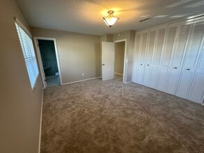 6524 Voltaire Dr in Orlando, FL - Foto de edificio - Building Photo