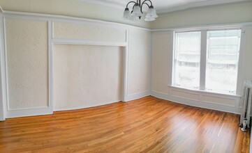Ardmore Winthrop Properties- 5752-58 N Win in Chicago, IL - Building Photo - Interior Photo