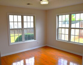 282 Ellesmere Ct in Sugar Hill, GA - Building Photo - Building Photo