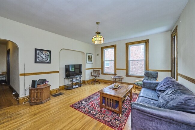 159 Foster St in Boston, MA - Building Photo - Building Photo