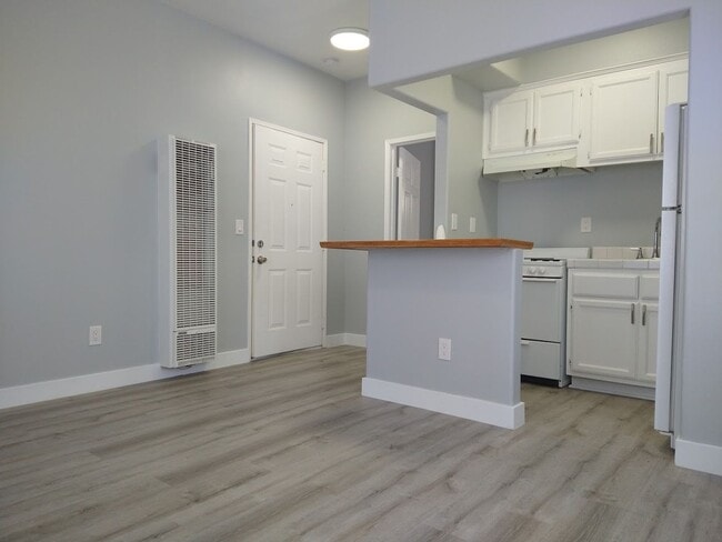 630 W Sepulveda St Los Angeles, CA 90731 in San Pedro, CA - Foto de edificio - Building Photo