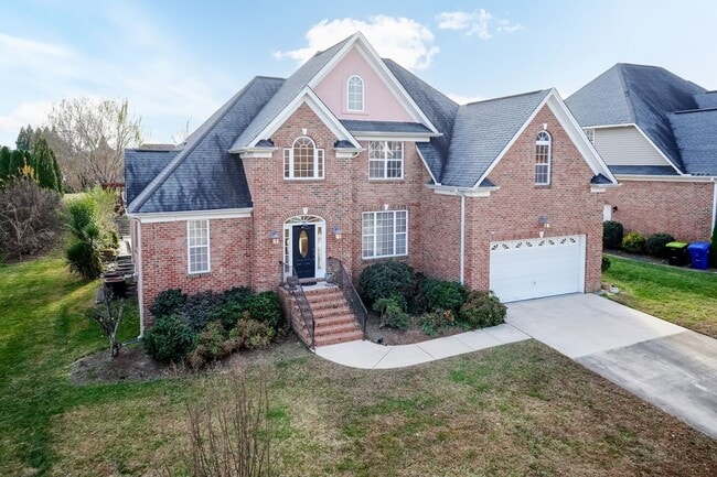 6007 Windsor Cir in Elon, NC - Building Photo - Building Photo