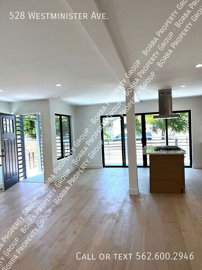 528 Westminster Ave in Los Angeles, CA - Building Photo - Building Photo