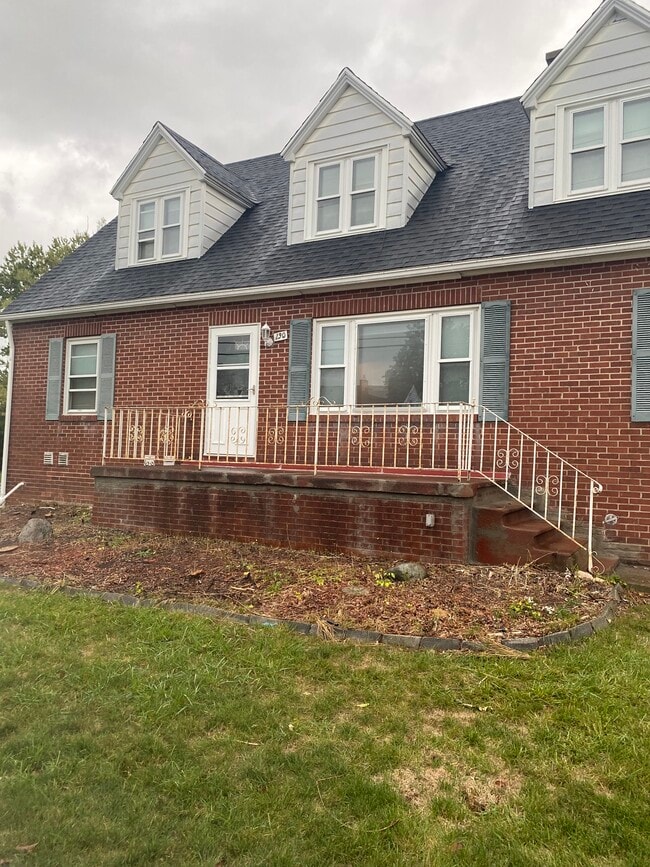 190 Clover Pl in Cheektowaga, NY - Building Photo - Building Photo