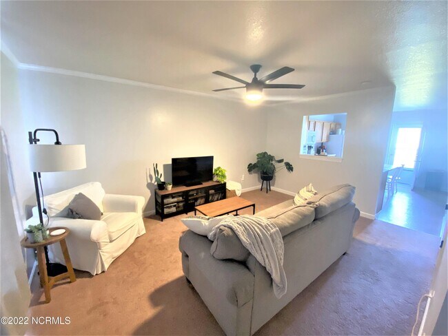 901 Springwood Dr in Jacksonville, NC - Building Photo - Building Photo