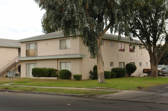 12552 Shelley Dr in Garden Grove, CA - Building Photo - Building Photo