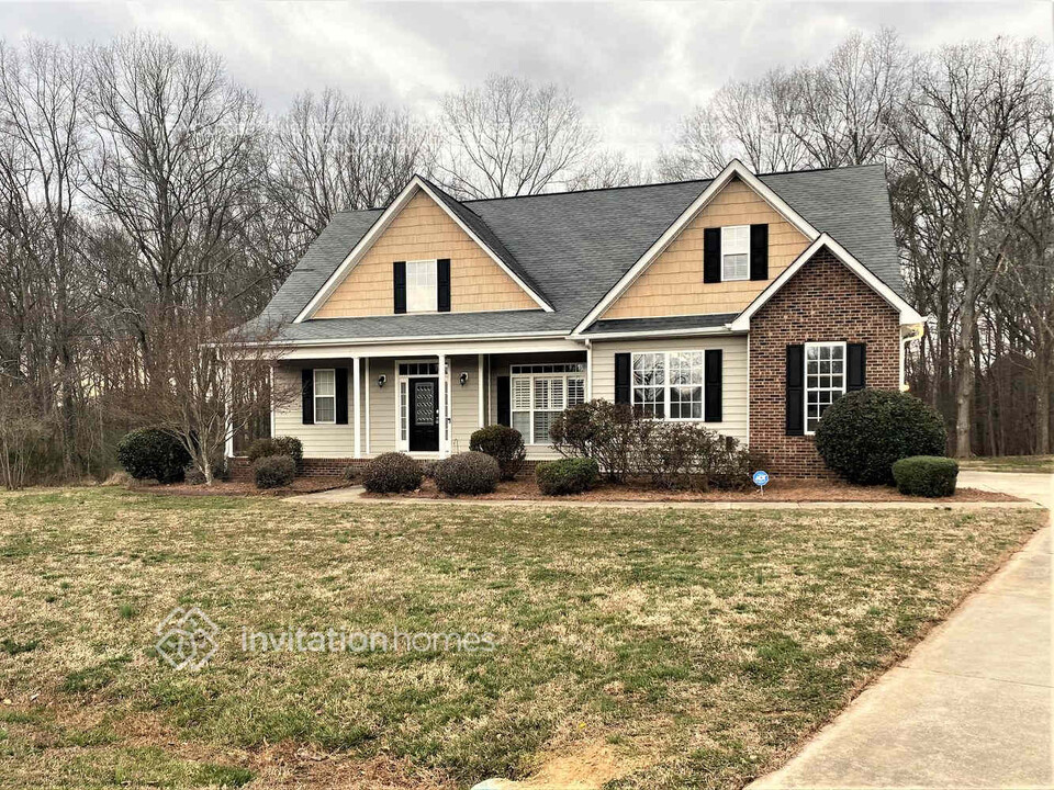 5136 Pond Bluff Dr in Monroe, NC - Building Photo