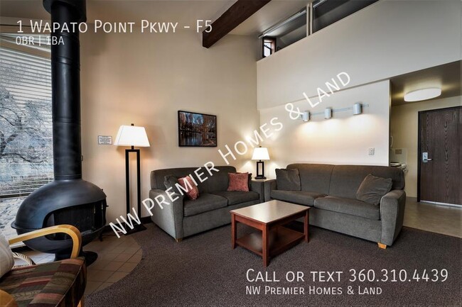 1 Wapato Point Pkwy in Manson, WA - Building Photo - Building Photo