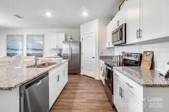 2 Reeds Creek Rd in Fairview, NC - Building Photo - Building Photo