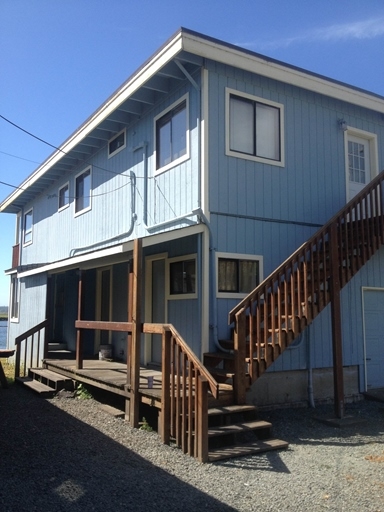 380 S Marine Dr in Wheeler, OR - Building Photo