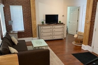 152 3rd St, Unit 3 in Pikeville, KY - Building Photo - Building Photo