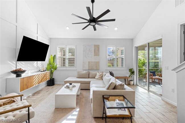 property at 4714 Arboretum Cir