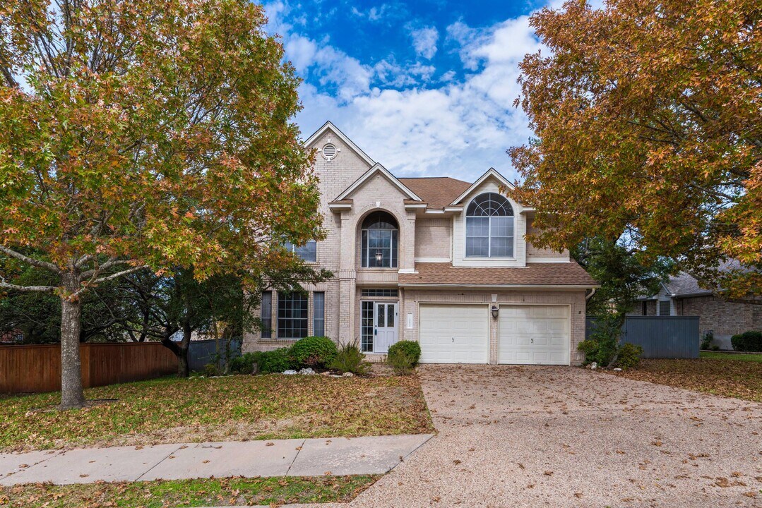 10608 Sun Tree Cove in Austin, TX - Building Photo
